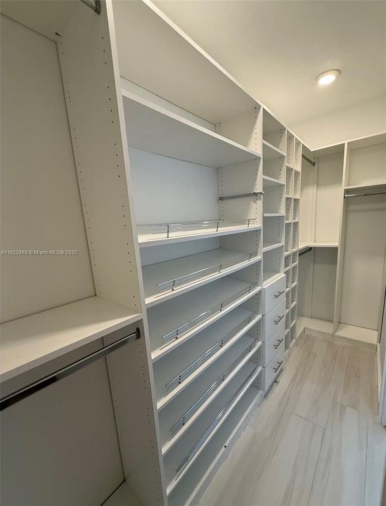 Недавно арендовано: $6,300 (3 спален, 2 ванн, 1568 Квадратных фут)