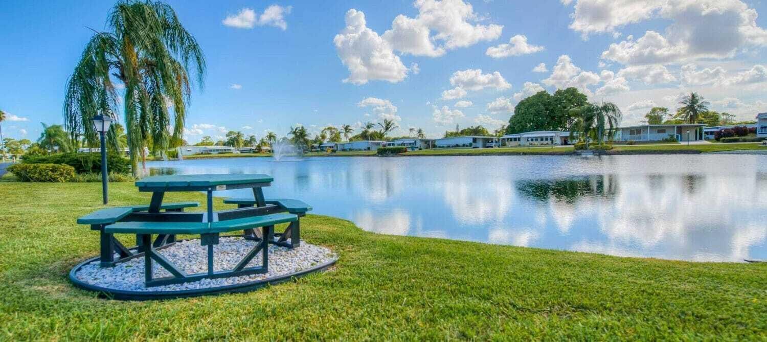 sea-meadow-picnic-table-lake-view