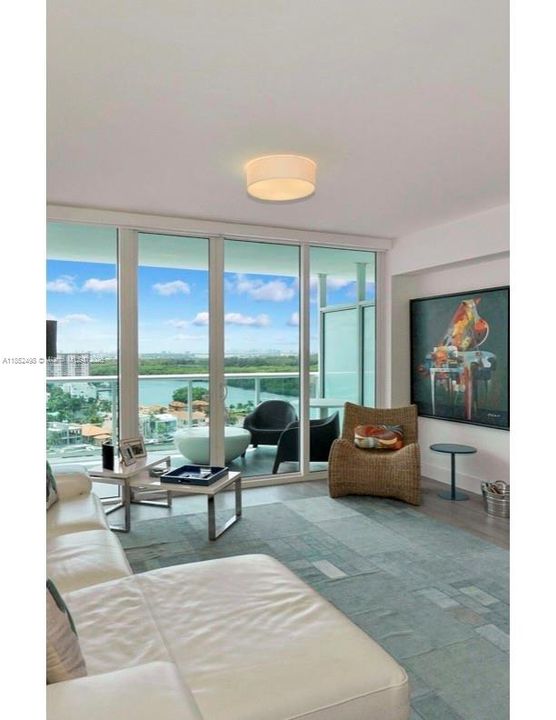 For Sale: $1,100,000 (3 beds, 3 baths, 1753 Square Feet)