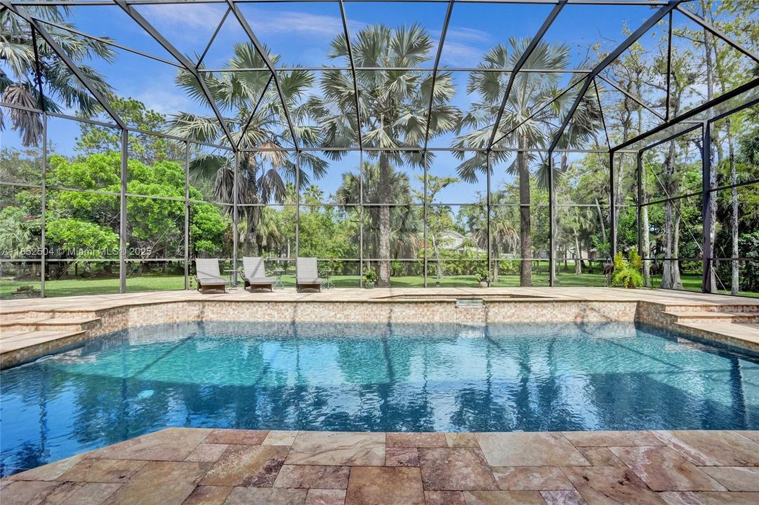 На продажу: $1,348,800 (6 спален, 4 ванн, 4323 Квадратных фут)