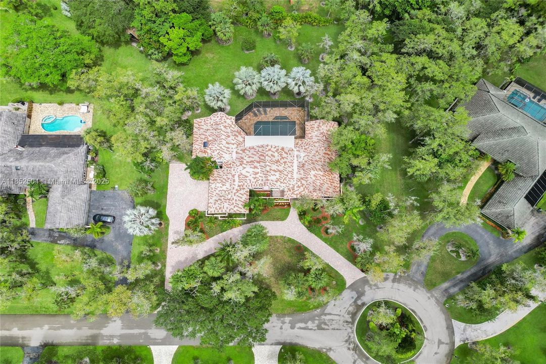 На продажу: $1,348,800 (6 спален, 4 ванн, 4323 Квадратных фут)