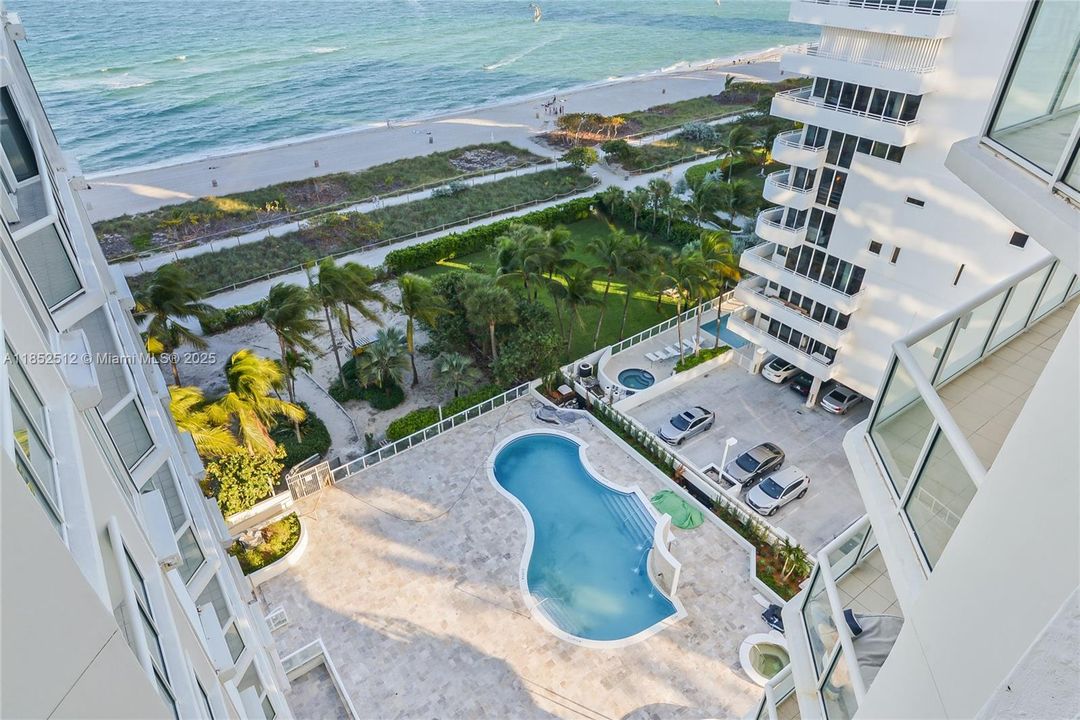 合同活跃: $7,500 (2 贝兹, 2 浴室, 1600 平方英尺)