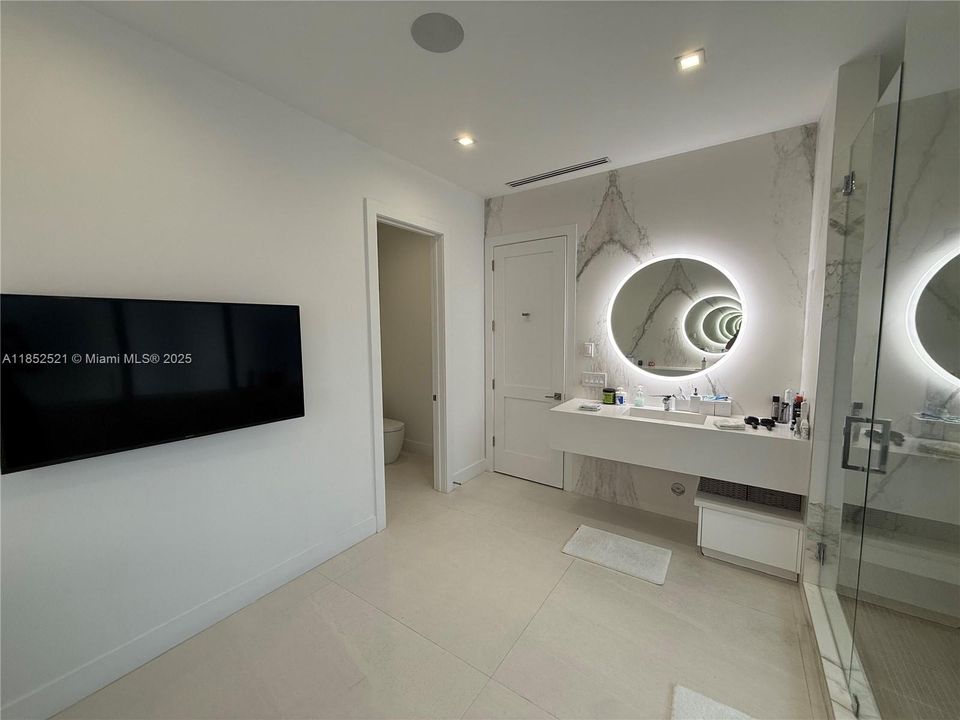 待售: $6,300,000 (7 贝兹, 6 浴室, 4408 平方英尺)