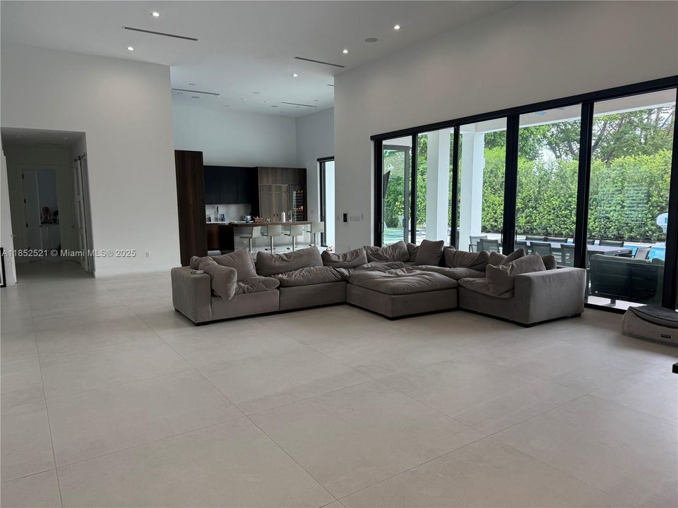 待售: $6,300,000 (7 贝兹, 6 浴室, 4408 平方英尺)