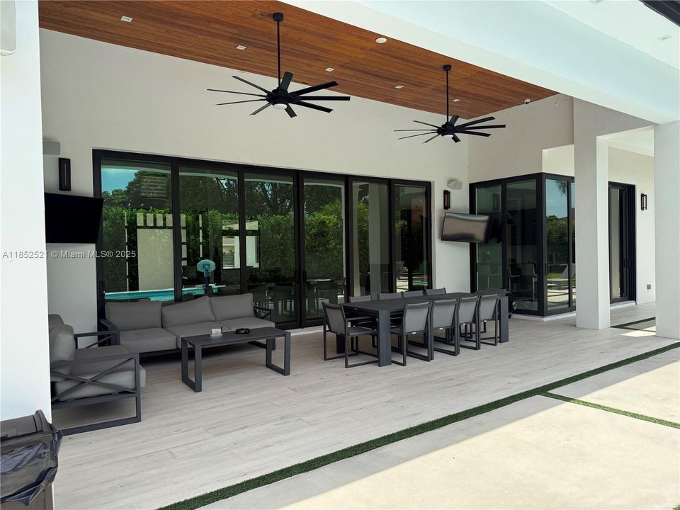 待售: $6,300,000 (7 贝兹, 6 浴室, 4408 平方英尺)