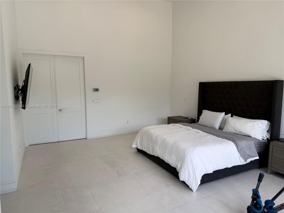 待售: $6,300,000 (7 贝兹, 6 浴室, 4408 平方英尺)