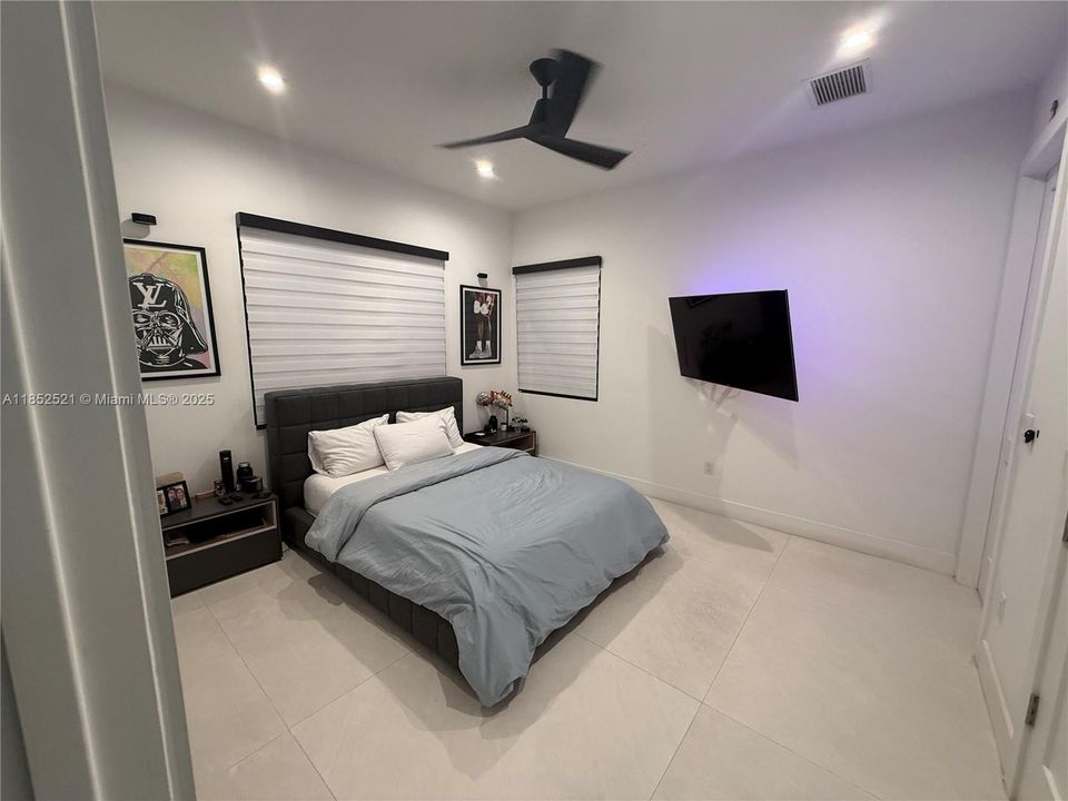 待售: $6,300,000 (7 贝兹, 6 浴室, 4408 平方英尺)