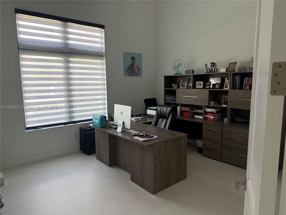 待售: $6,300,000 (7 贝兹, 6 浴室, 4408 平方英尺)