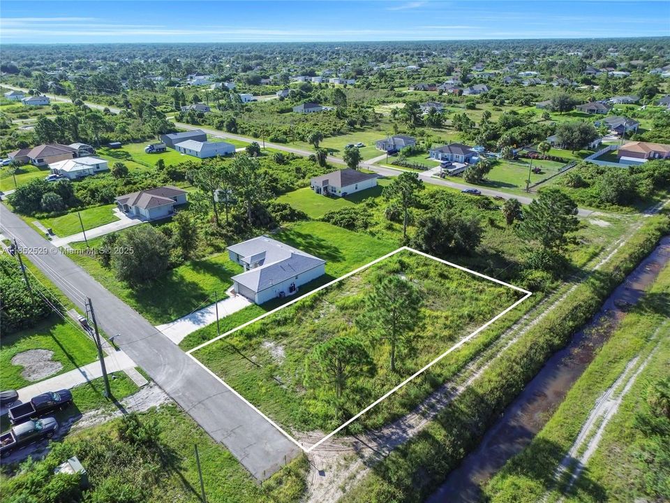 For Sale: $45,000 (0.25 acres)