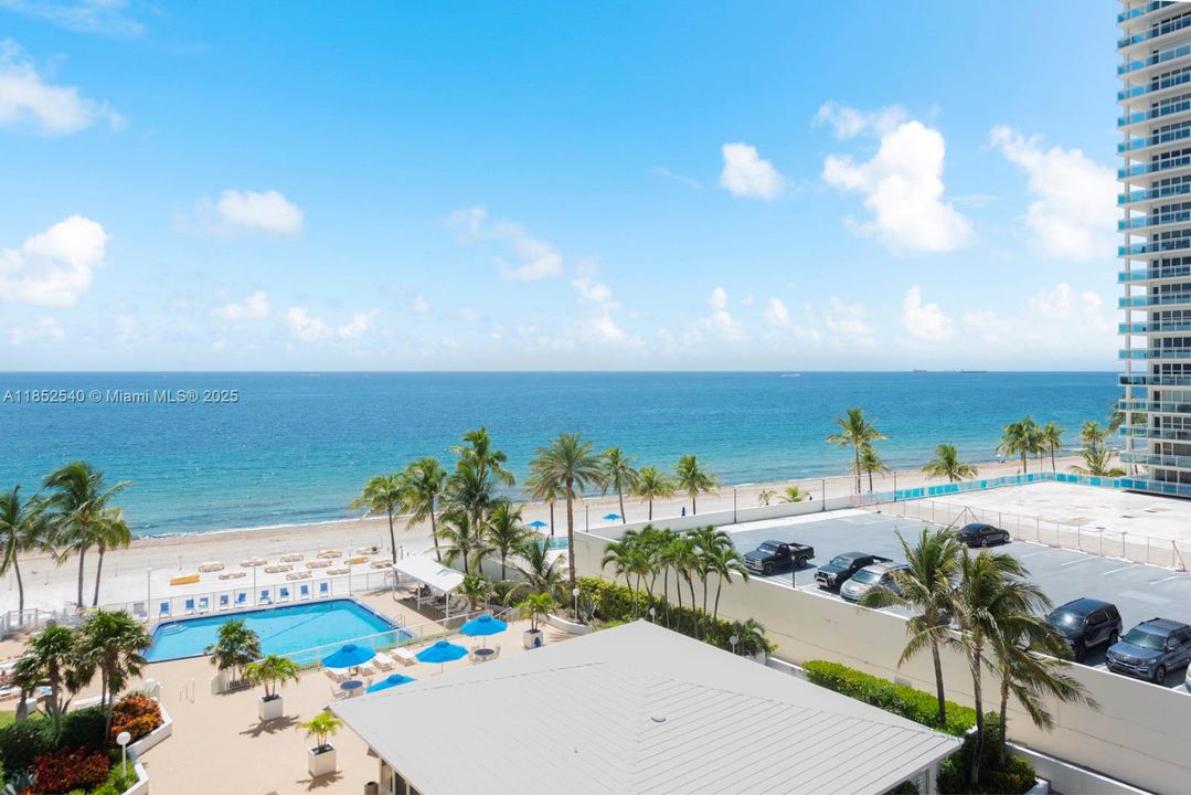 最近售出: $299,900 (1 贝兹, 1 浴室, 850 平方英尺)