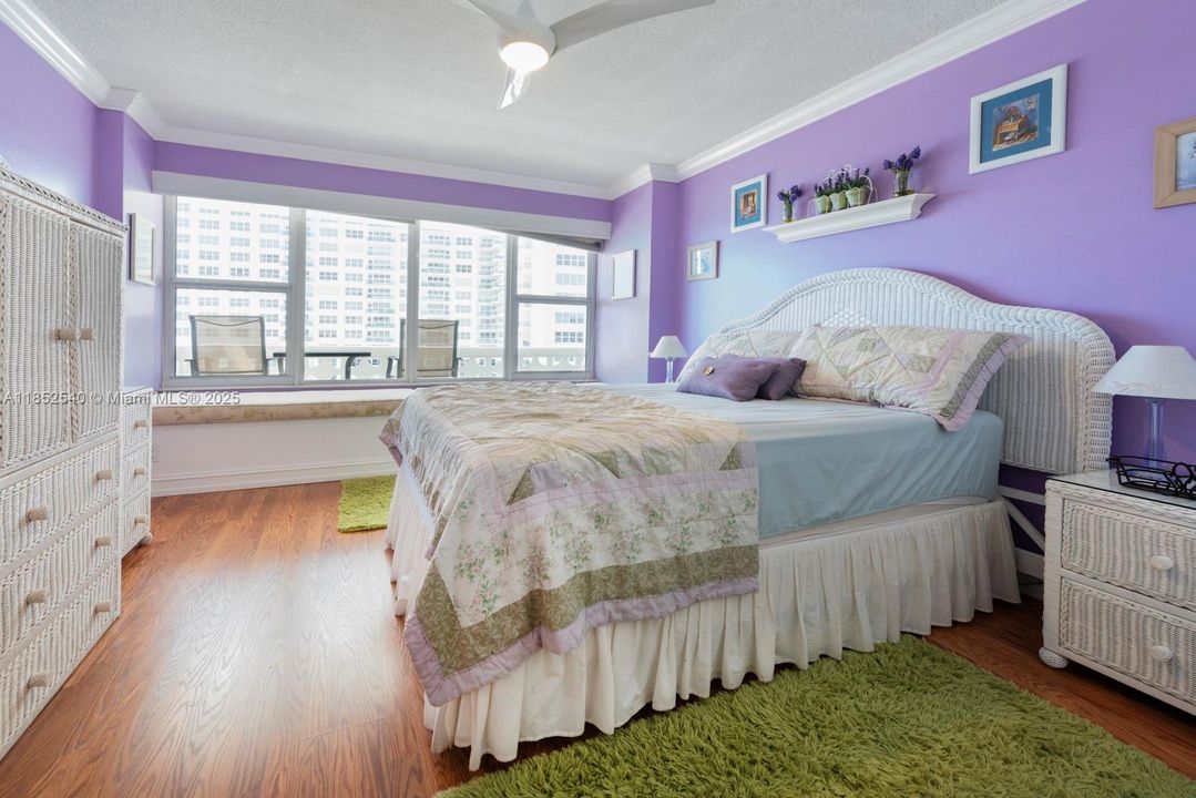 最近售出: $299,900 (1 贝兹, 1 浴室, 850 平方英尺)