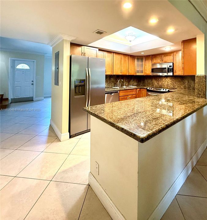 На продажу: $450,000 (2 спален, 3 ванн, 1750 Квадратных фут)