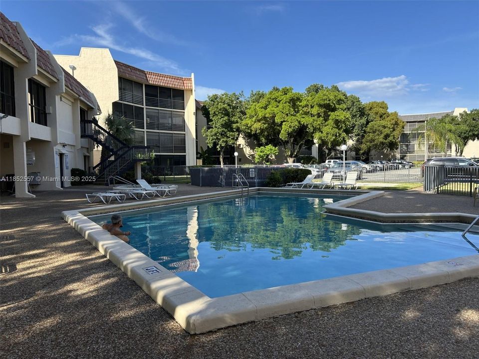 Activo con contrato: $139,900 (1 camas, 1 baños, 800 Pies cuadrados)