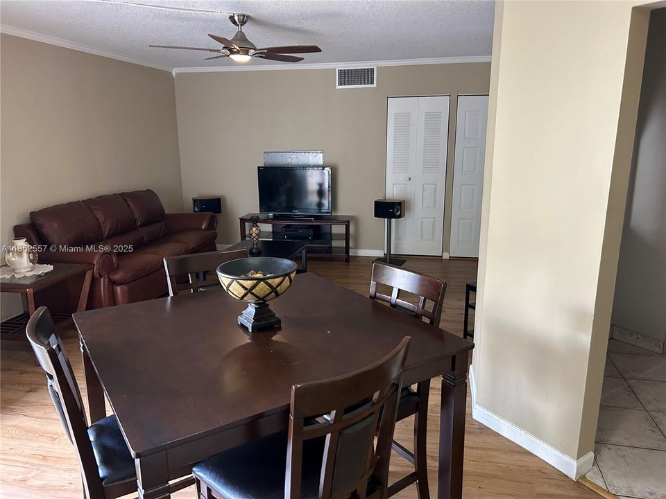 Activo con contrato: $139,900 (1 camas, 1 baños, 800 Pies cuadrados)