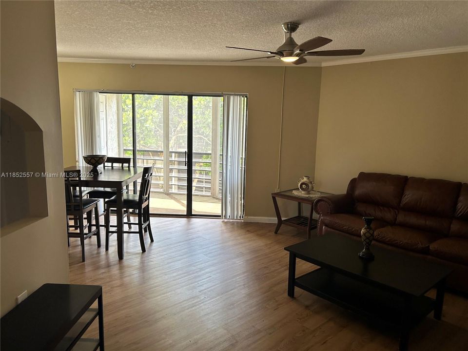 Activo con contrato: $139,900 (1 camas, 1 baños, 800 Pies cuadrados)