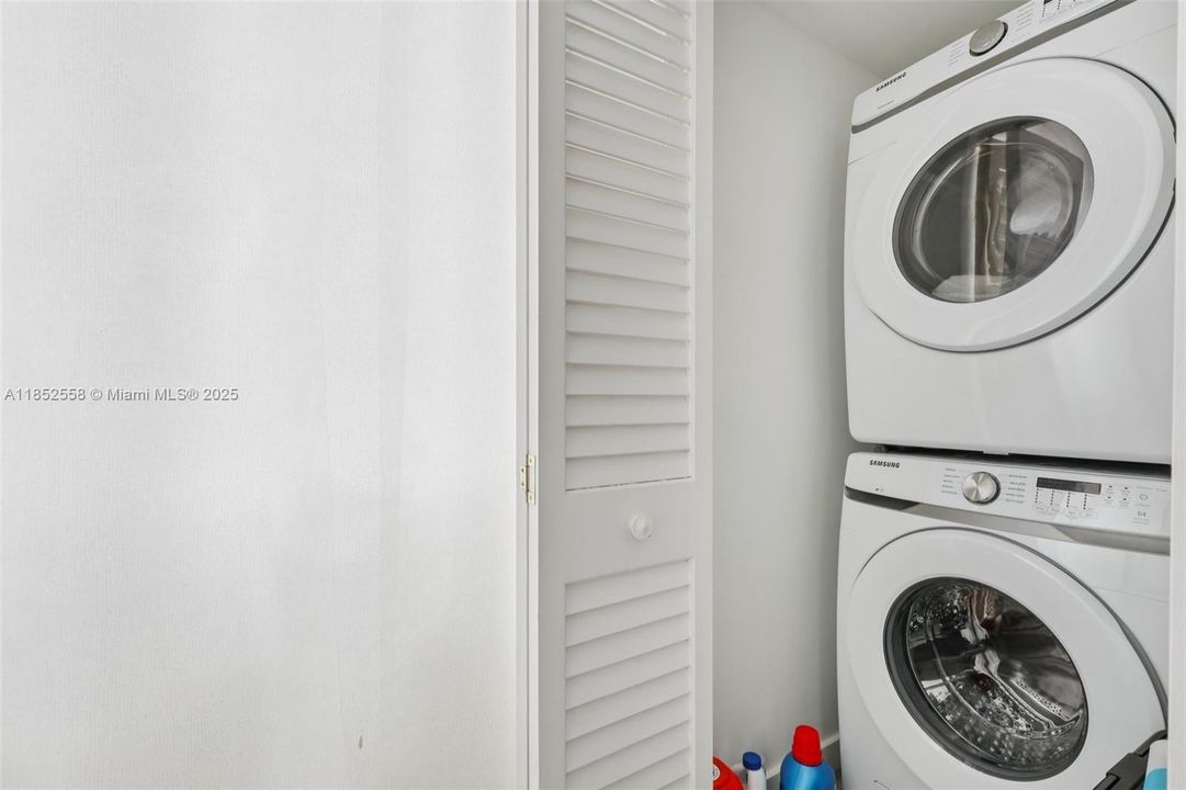 На продажу: $410,000 (1 спален, 1 ванн, 651 Квадратных фут)