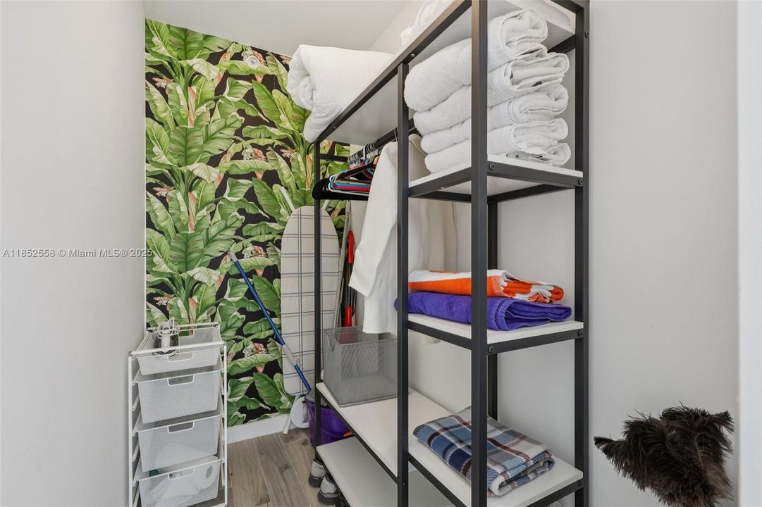 На продажу: $410,000 (1 спален, 1 ванн, 651 Квадратных фут)