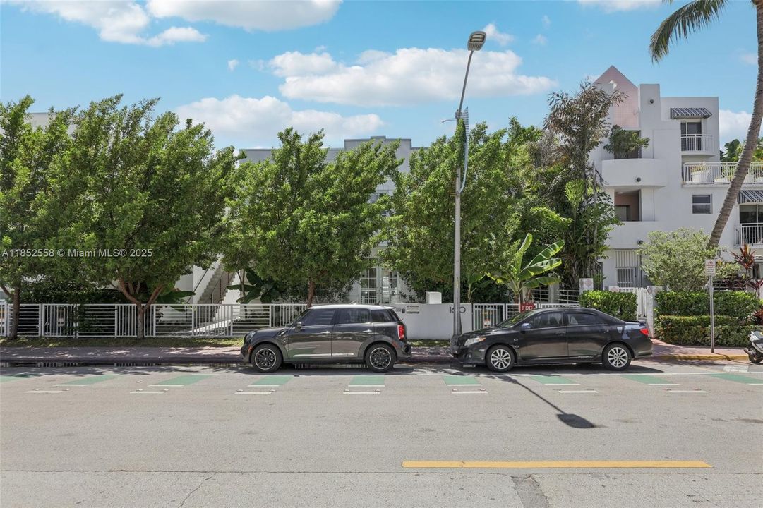 На продажу: $410,000 (1 спален, 1 ванн, 651 Квадратных фут)