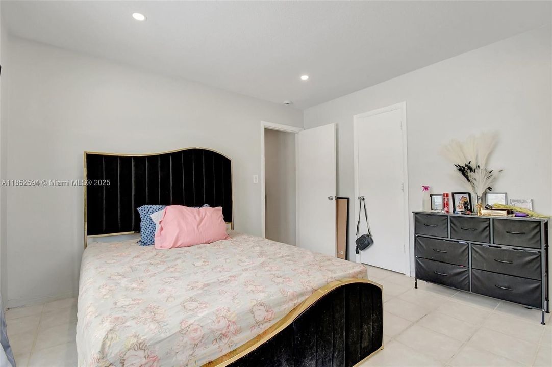 Недавно продано: $1,349,000 (0 спален, 0 ванн, 2809 Квадратных фут)