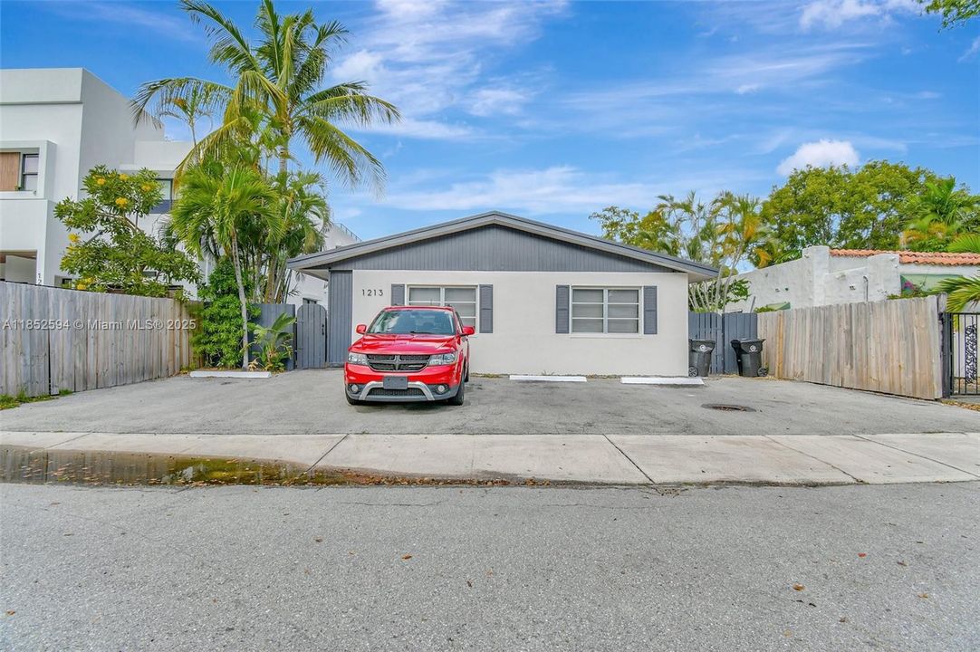 Недавно продано: $1,349,000 (0 спален, 0 ванн, 2809 Квадратных фут)