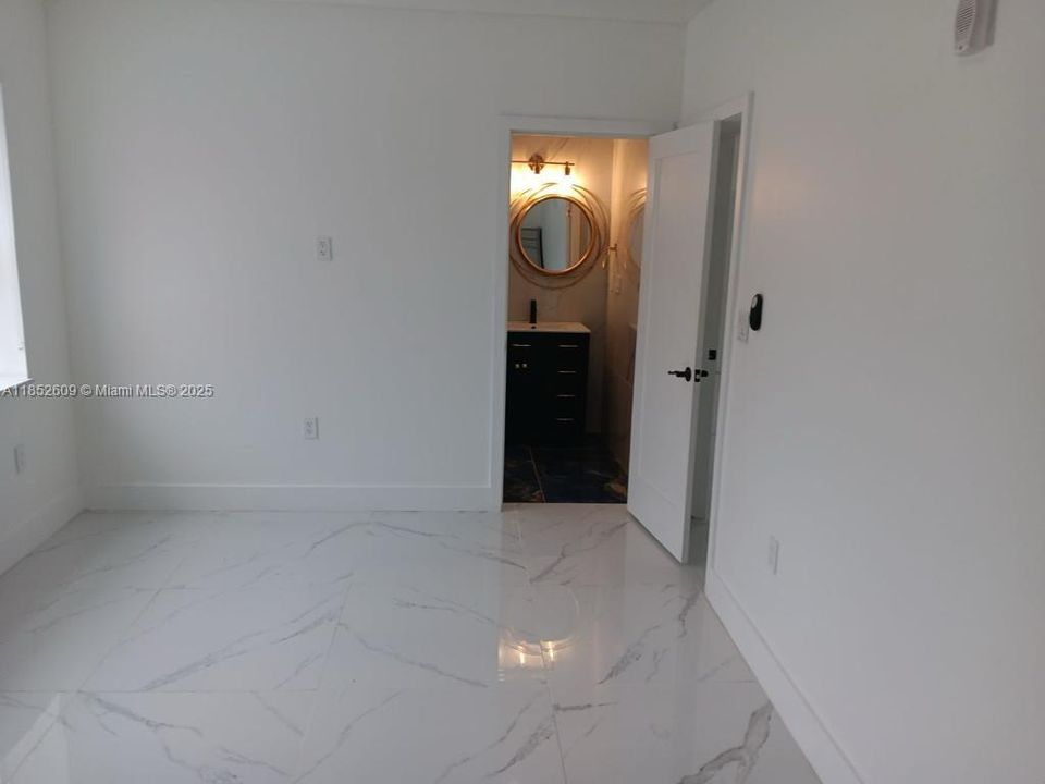 В аренду: $25,000 (11 спален, 11 ванн, 8774 Квадратных фут)