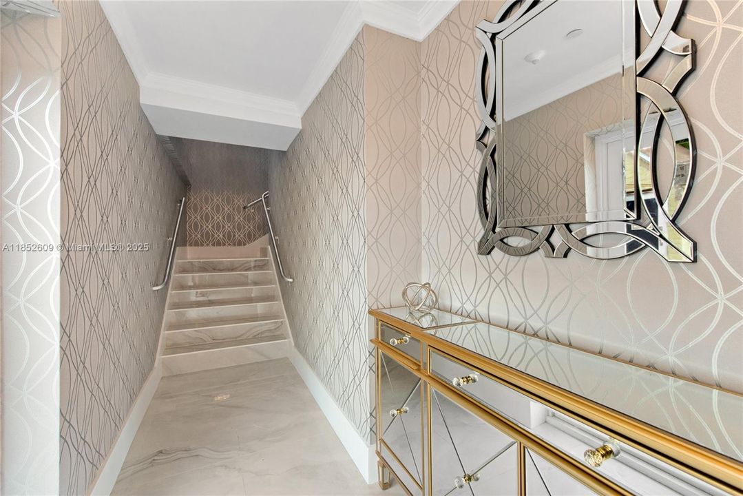 В аренду: $25,000 (11 спален, 11 ванн, 8774 Квадратных фут)