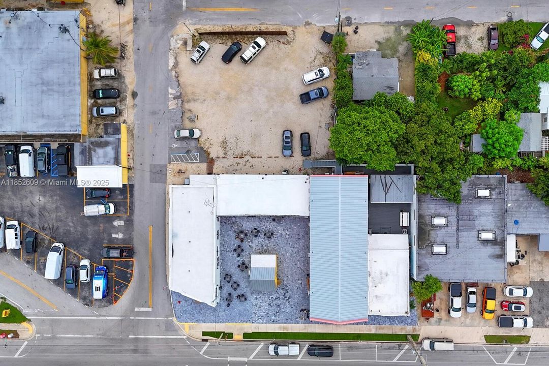 В аренду: $25,000 (11 спален, 11 ванн, 8774 Квадратных фут)