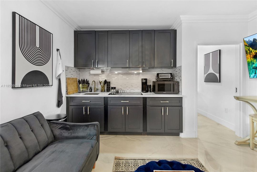 В аренду: $25,000 (11 спален, 11 ванн, 8774 Квадратных фут)