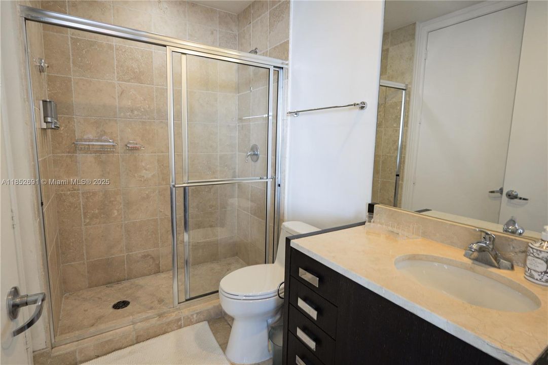 Active With Contract: $6,500 (2 beds, 2 baths, 1324 Square Feet)