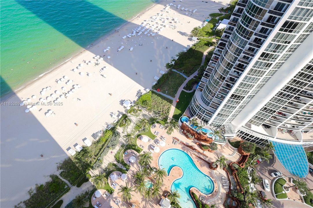 Active With Contract: $6,500 (2 beds, 2 baths, 1324 Square Feet)