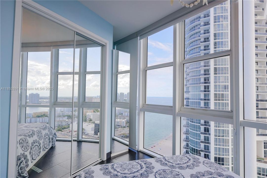 Active With Contract: $6,500 (2 beds, 2 baths, 1324 Square Feet)