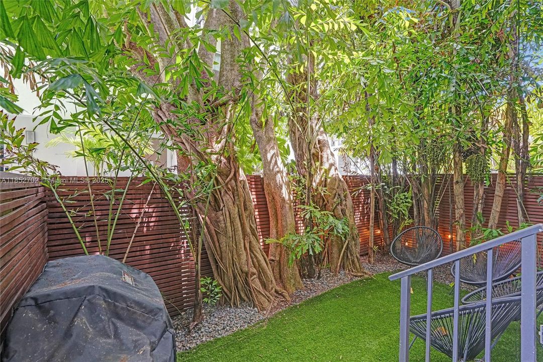 Vendido Recientemente: $1,250,000 (3 camas, 2 baños, 1720 Pies cuadrados)