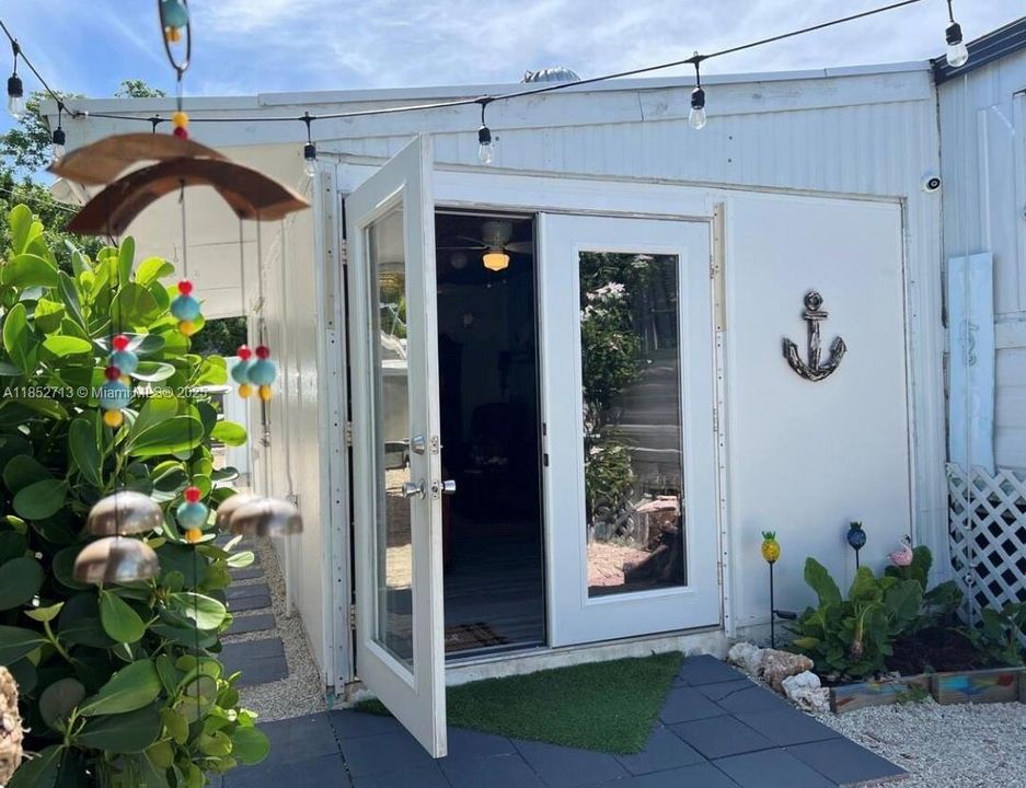 待售: $750,000 (3 贝兹, 2 浴室, 864 平方英尺)