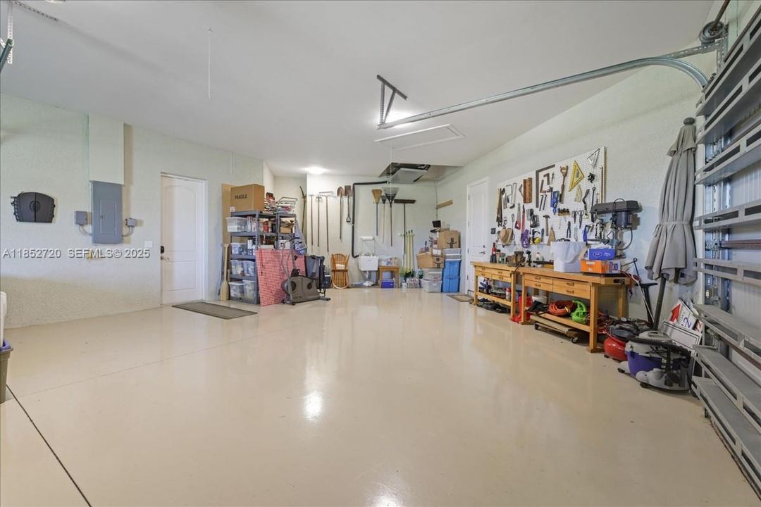 待售: $695,000 (3 贝兹, 2 浴室, 2137 平方英尺)