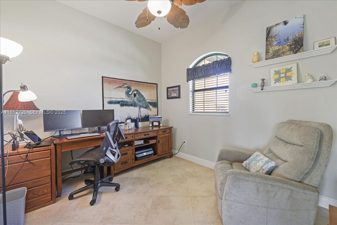 待售: $695,000 (3 贝兹, 2 浴室, 2137 平方英尺)