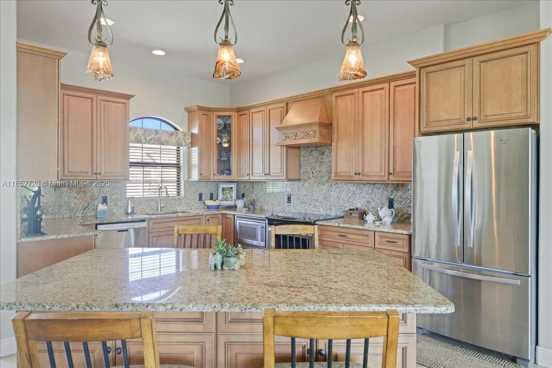 待售: $695,000 (3 贝兹, 2 浴室, 2137 平方英尺)