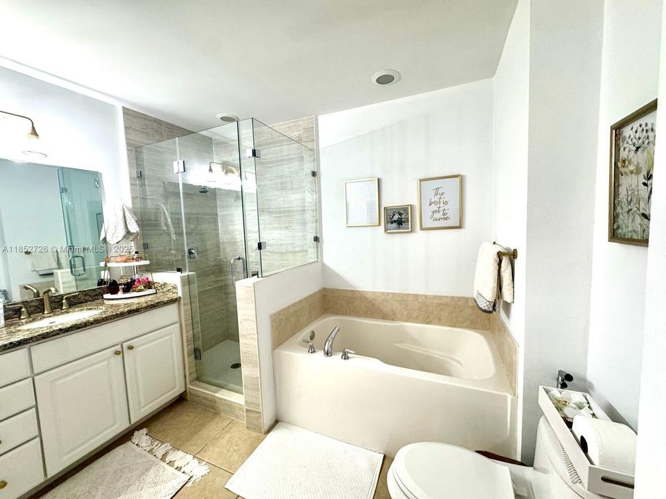 For Sale: $535,200 (2 beds, 2 baths, 1167 Square Feet)