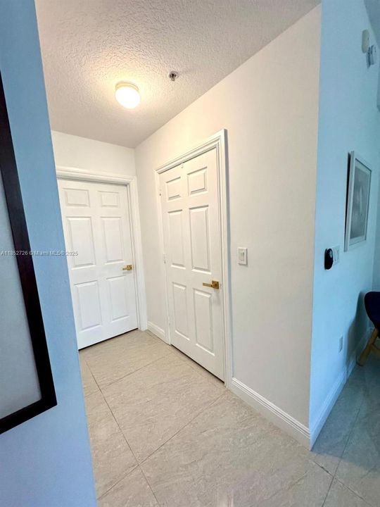 For Sale: $535,200 (2 beds, 2 baths, 1167 Square Feet)