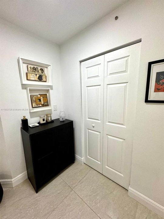 For Sale: $535,200 (2 beds, 2 baths, 1167 Square Feet)