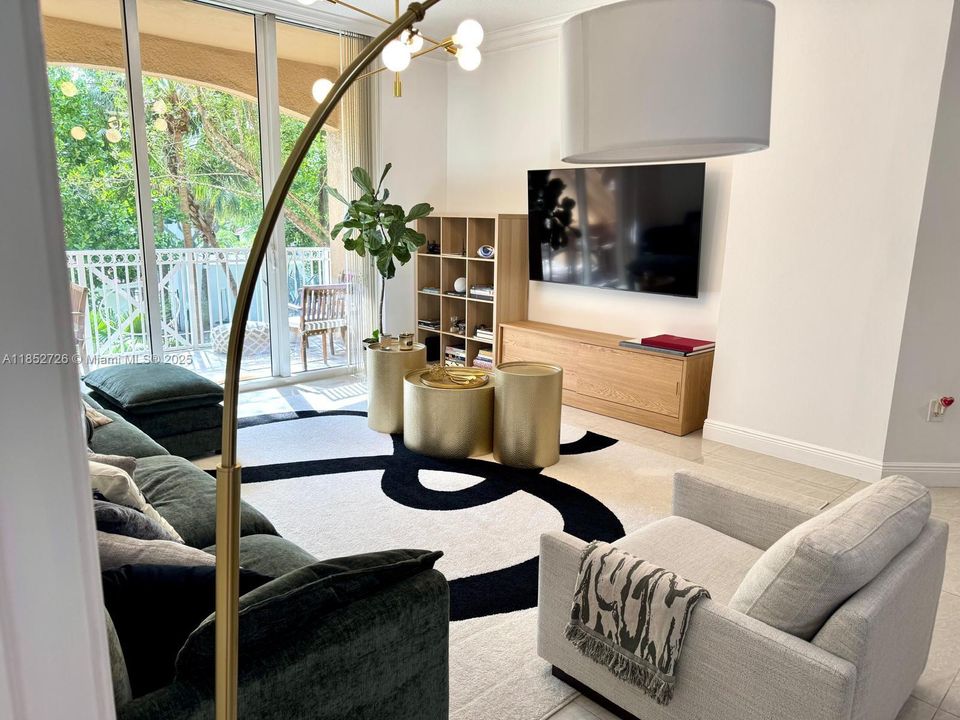 For Sale: $535,200 (2 beds, 2 baths, 1167 Square Feet)