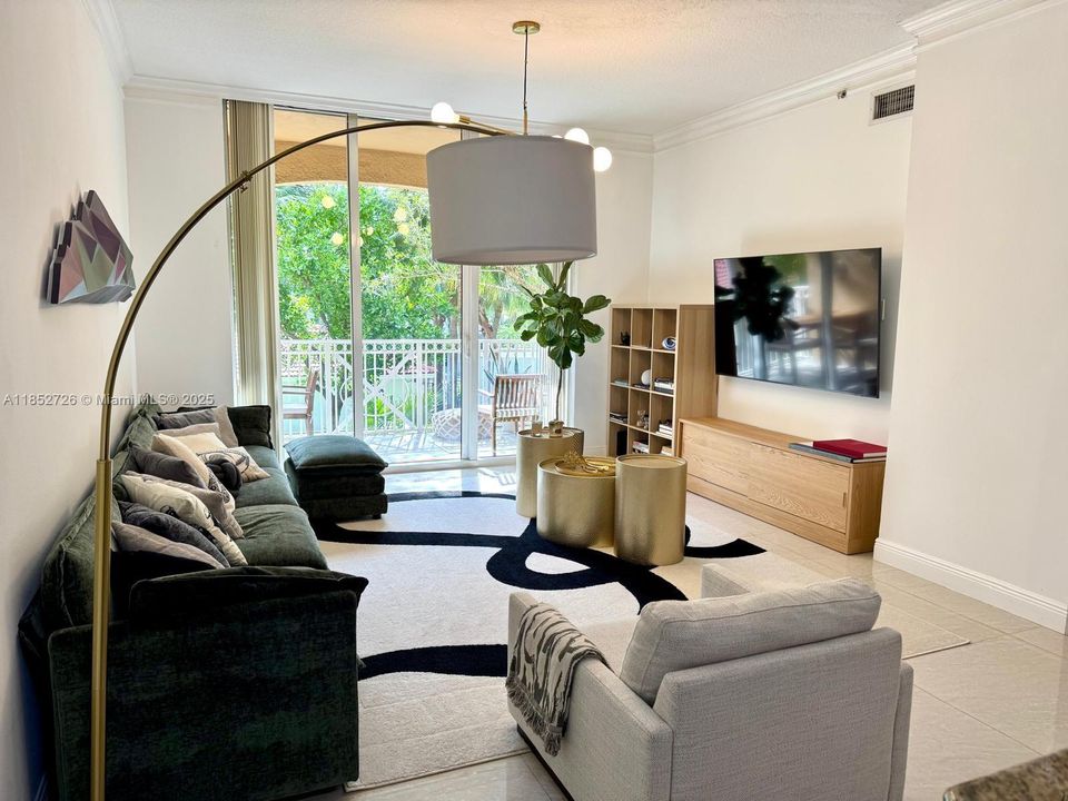 For Sale: $535,200 (2 beds, 2 baths, 1167 Square Feet)