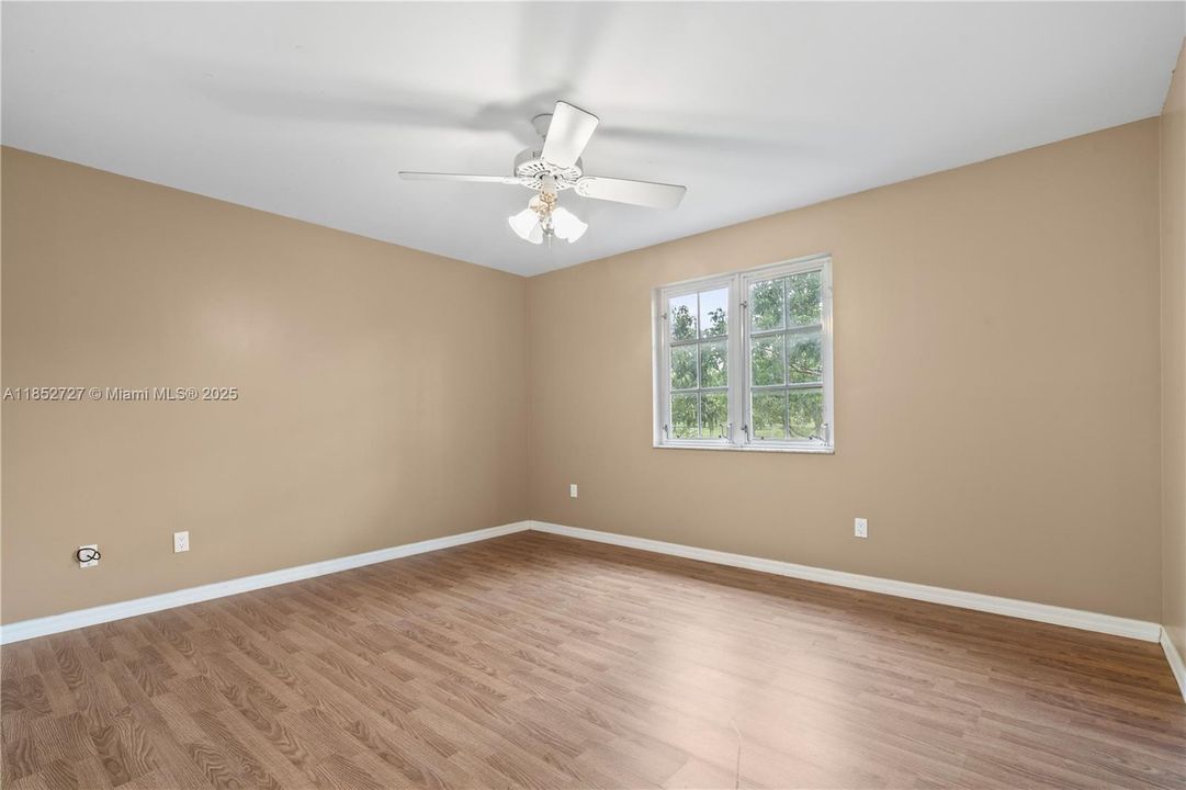 For Sale: $1,945,000 (5 beds, 4 baths, 4066 Square Feet)