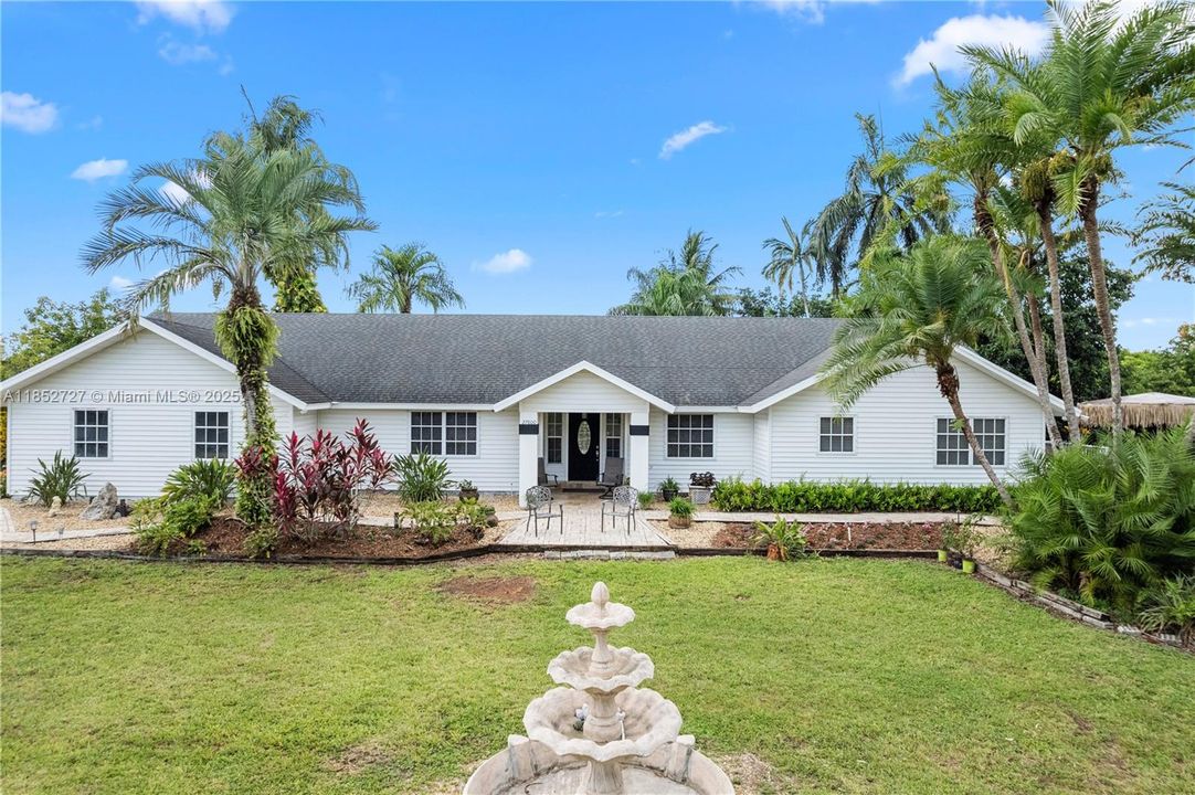 For Sale: $1,945,000 (5 beds, 4 baths, 4066 Square Feet)