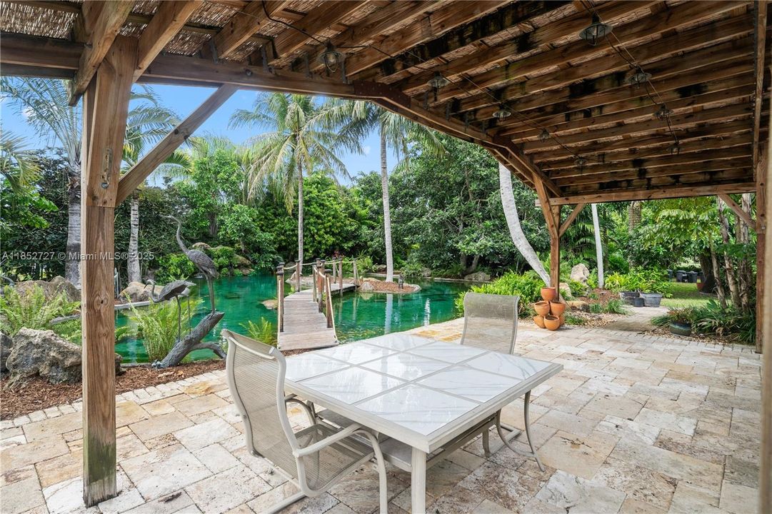 For Sale: $1,945,000 (5 beds, 4 baths, 4066 Square Feet)