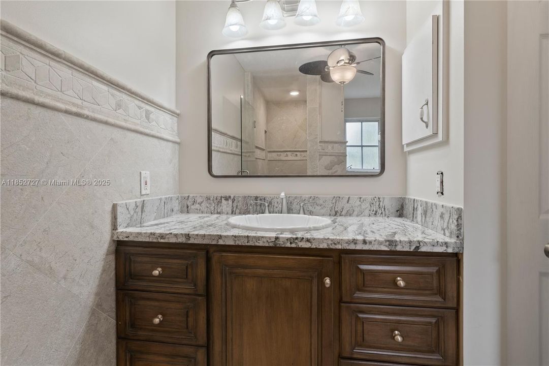 For Sale: $1,945,000 (5 beds, 4 baths, 4066 Square Feet)