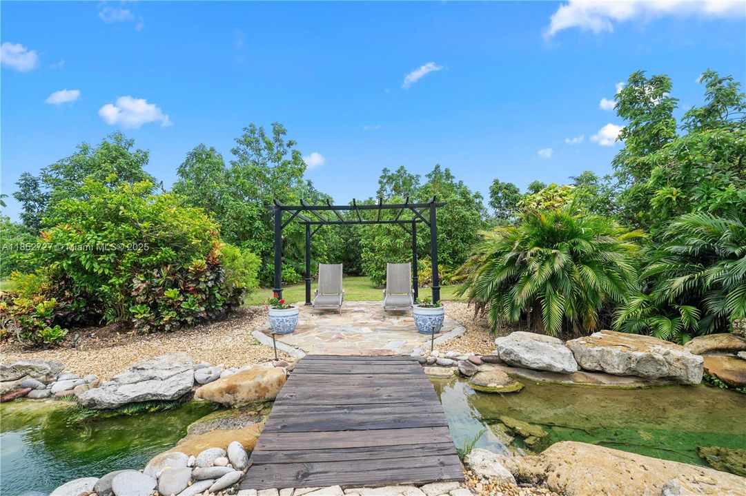 For Sale: $1,945,000 (5 beds, 4 baths, 4066 Square Feet)