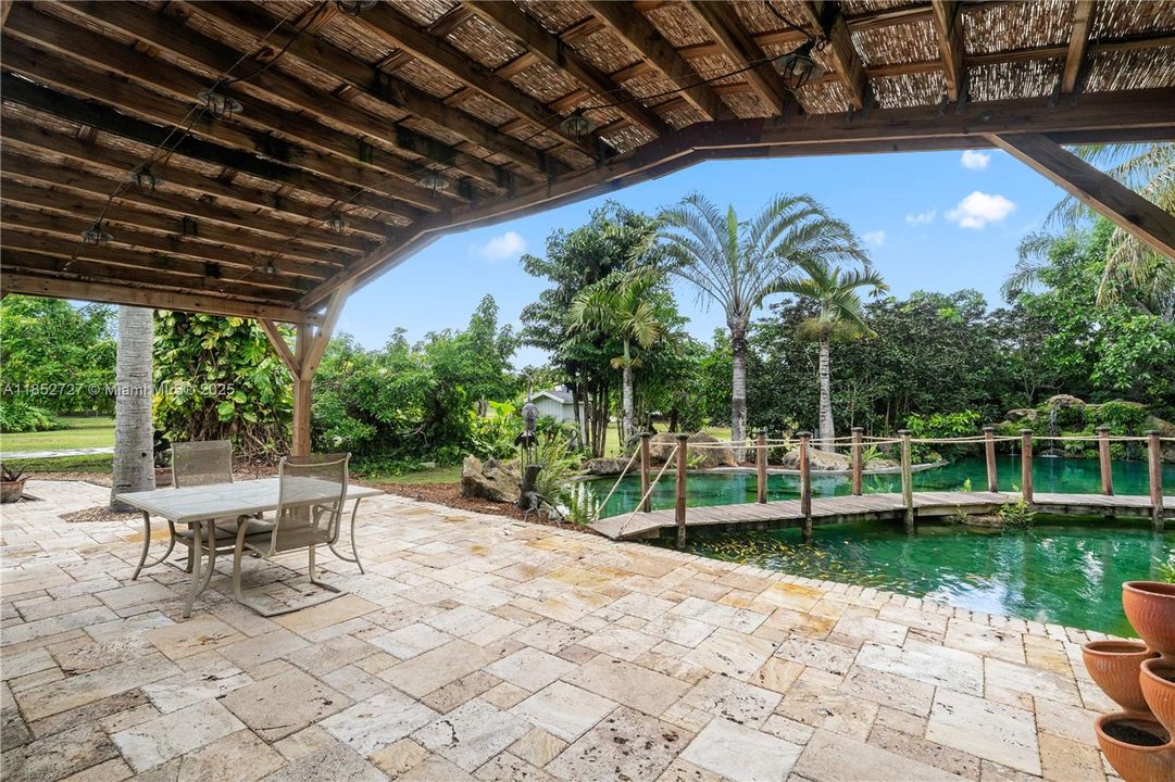 For Sale: $1,945,000 (5 beds, 4 baths, 4066 Square Feet)