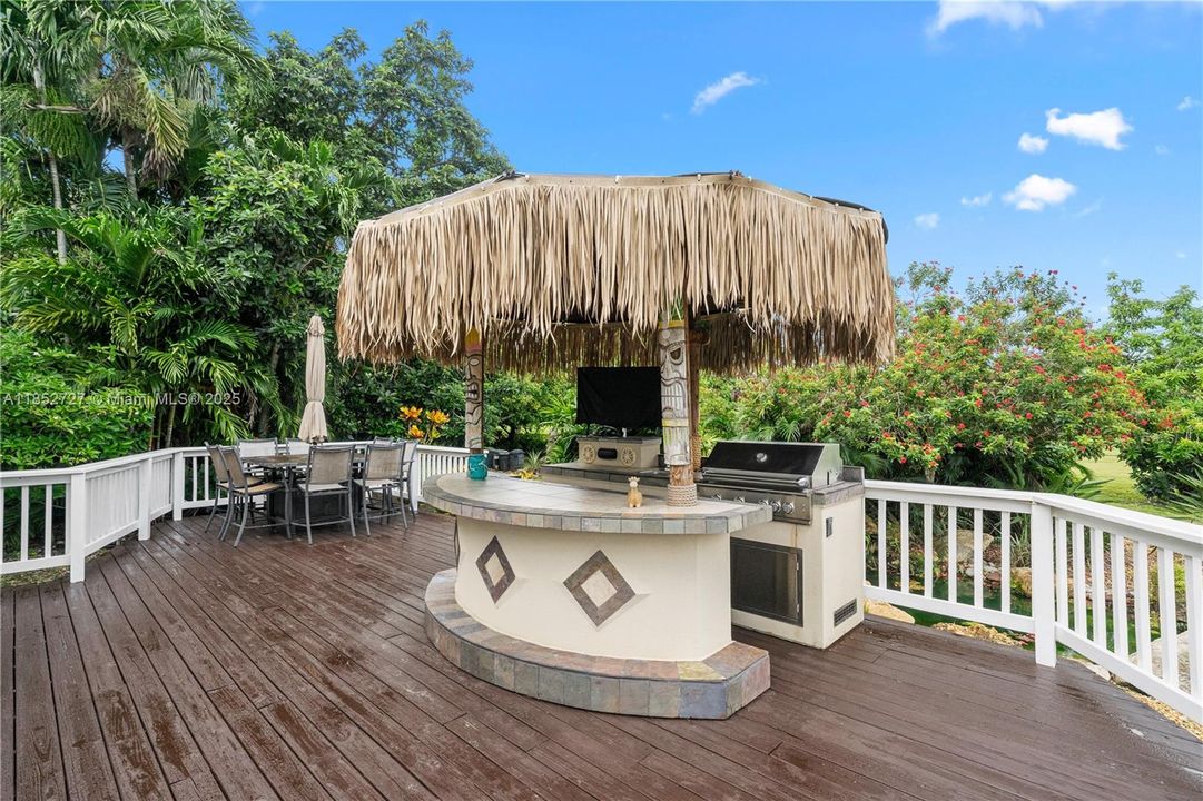 For Sale: $1,945,000 (5 beds, 4 baths, 4066 Square Feet)