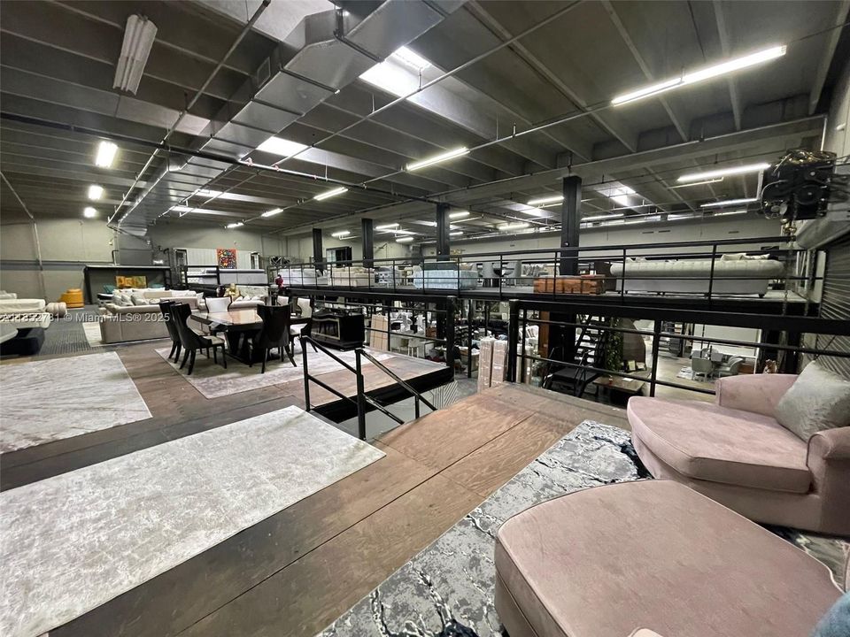 出租: $13,000 (0 贝兹, 0 浴室, 0 平方英尺)