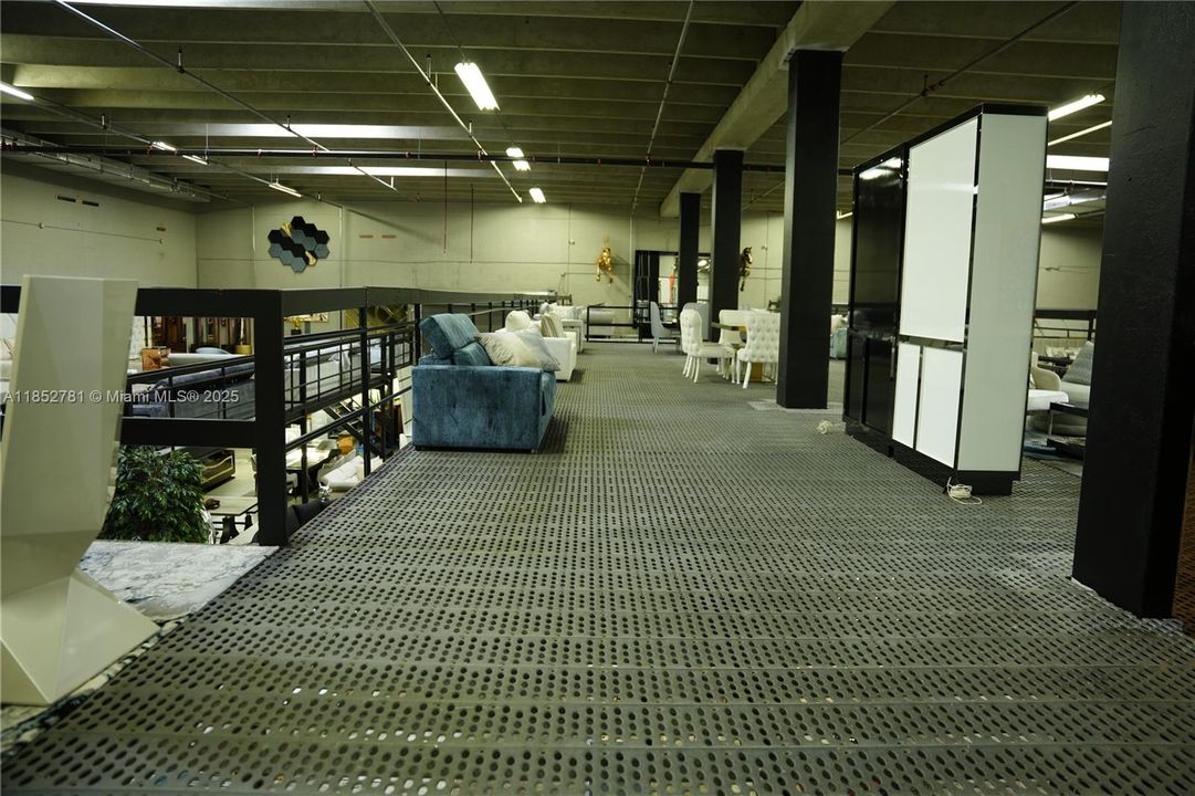 出租: $13,000 (0 贝兹, 0 浴室, 0 平方英尺)